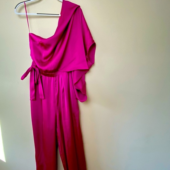 NWT Piero from a boutique in Puerto Rico. Off the shoulder jumpsuit with belt. - Picture 2 of 15